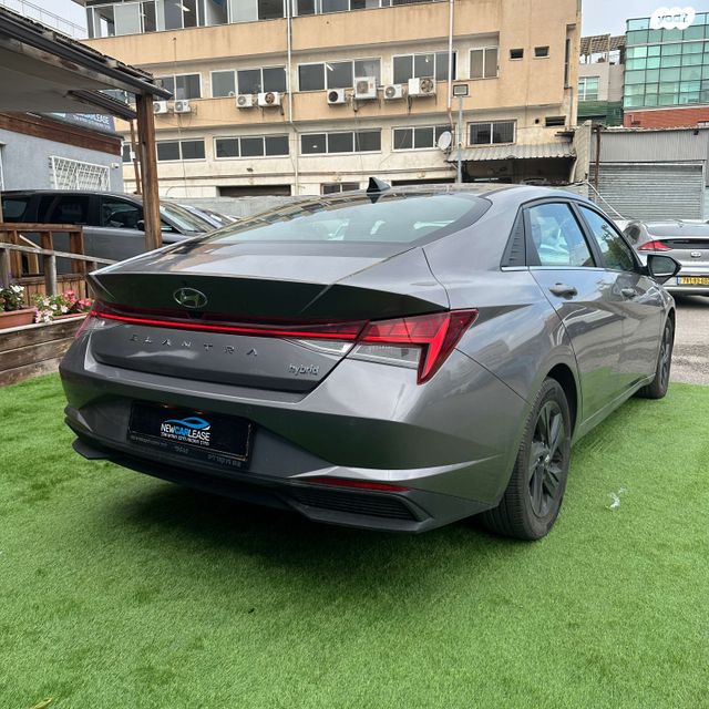 יונדאי אלנטרה