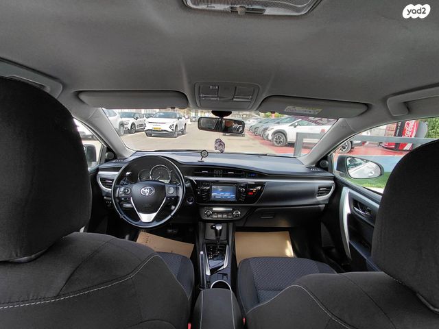 טויוטה קורולה