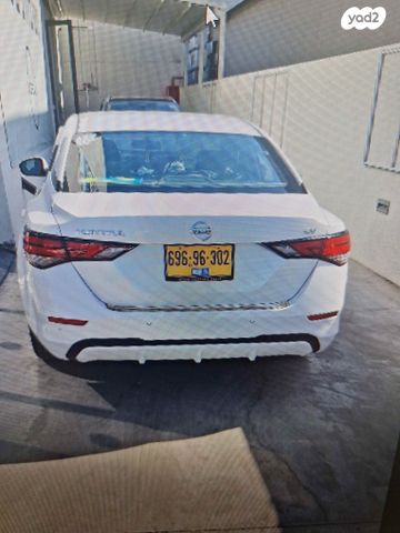 ניסאן סנטרה