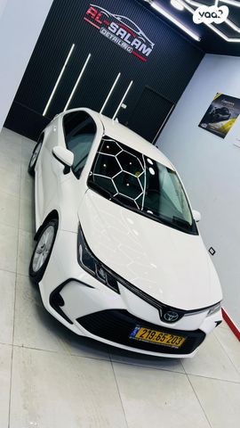 טויוטה קורולה