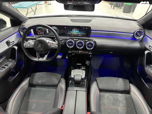 מרצדס-בנץ CLA