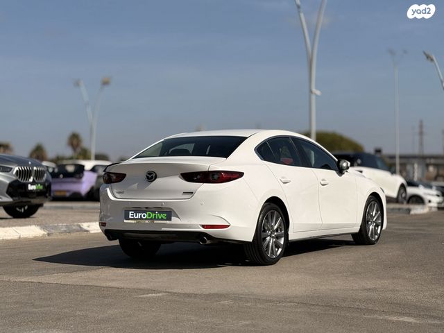 מאזדה 3
