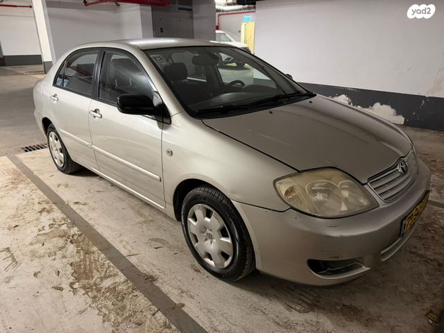 טויוטה קורולה