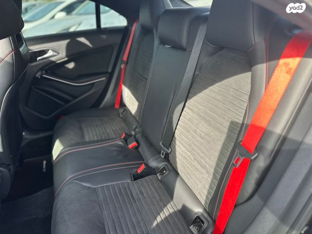 מרצדס-בנץ CLA