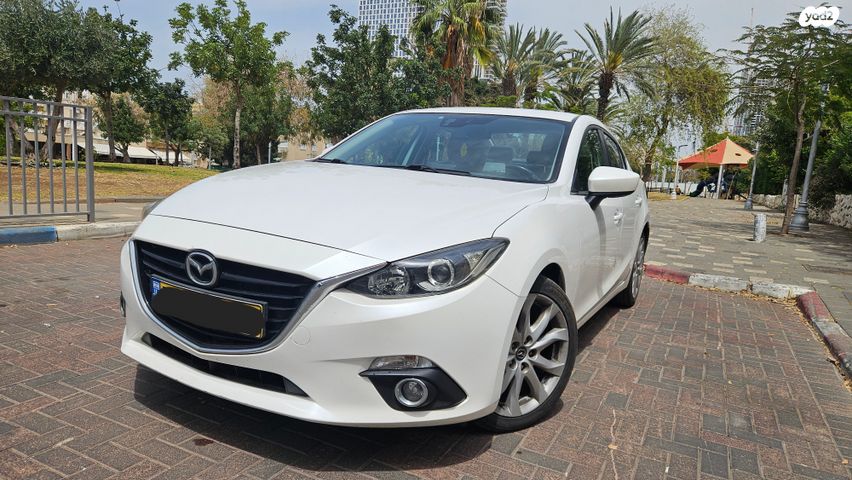 מאזדה 3