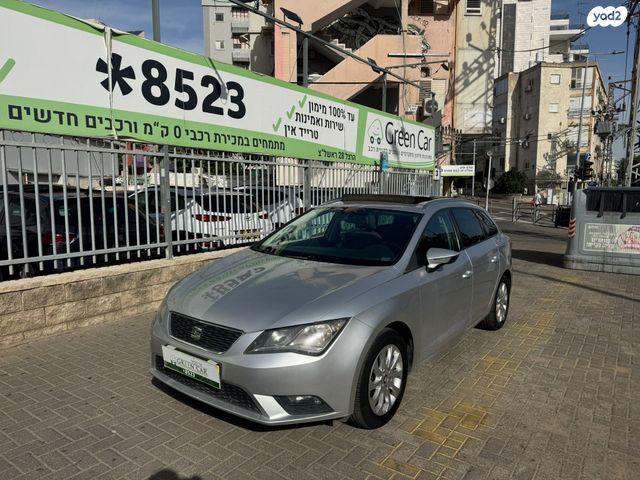 מודעת רכב סיאט לאון