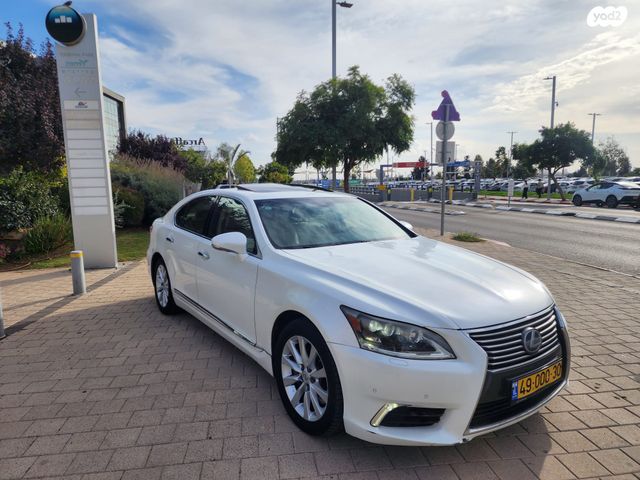 לקסוס LS