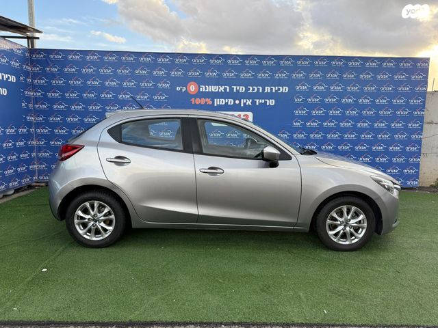 מודעת רכב מאזדה 2 2