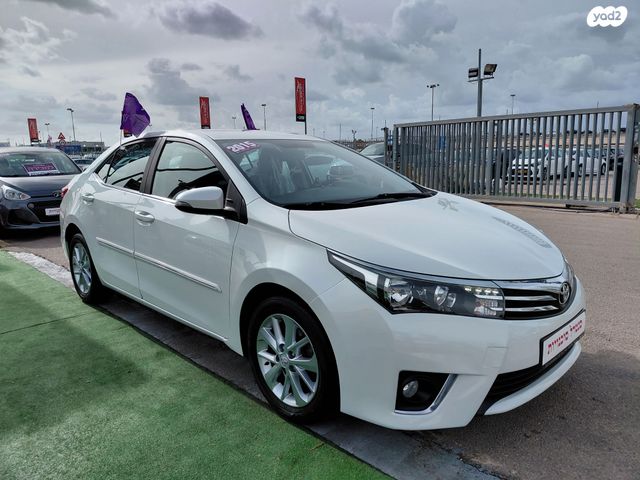 טויוטה קורולה