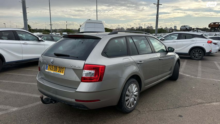 סקודה אוקטביה