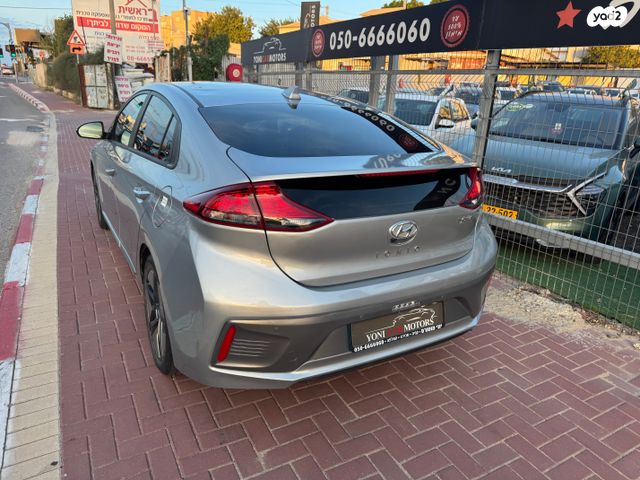 יונדאי איוניק