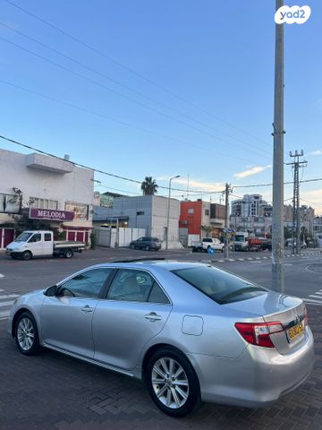 טויוטה קאמרי