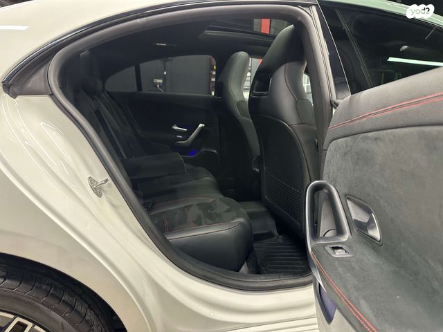 מרצדס-בנץ CLA