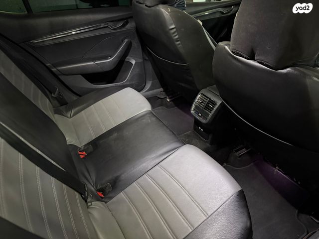 סקודה אוקטביה