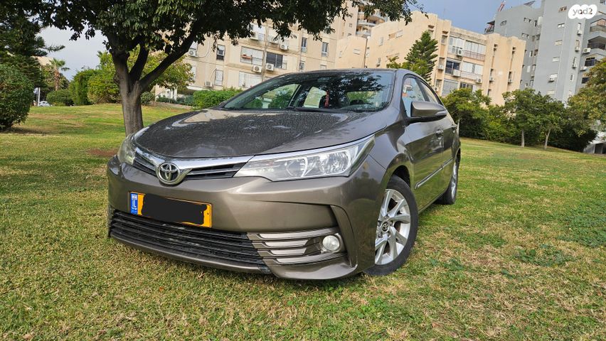 טויוטה קורולה