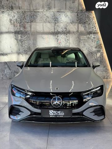 מודעת רכב מרצדס-בנץ EQE