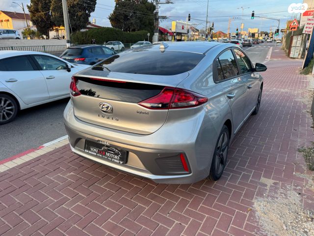 יונדאי איוניק