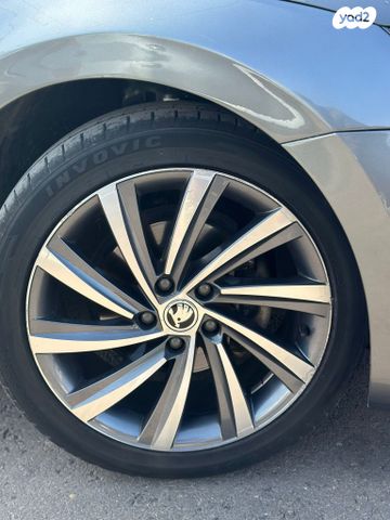 סקודה אוקטביה