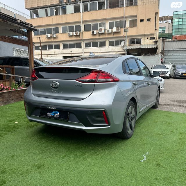 יונדאי איוניק