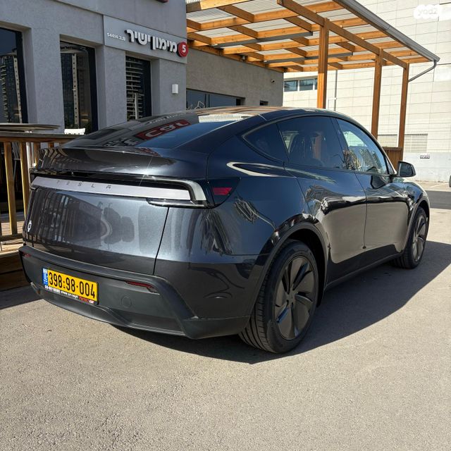 טסלה מודל Y