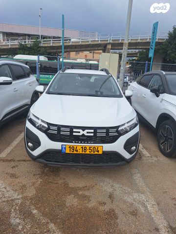 מודעת רכב דאצ'יה סנדרו Stepway
