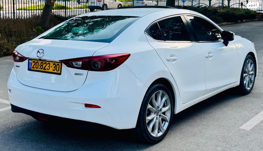 מאזדה 3