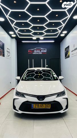 טויוטה קורולה