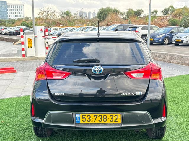 טויוטה אוריס