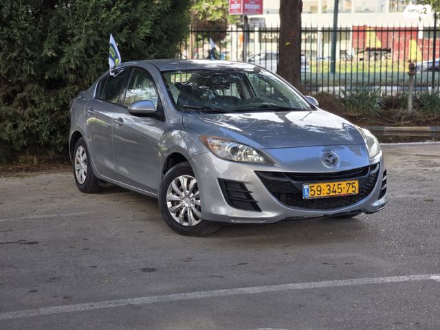 מאזדה 3