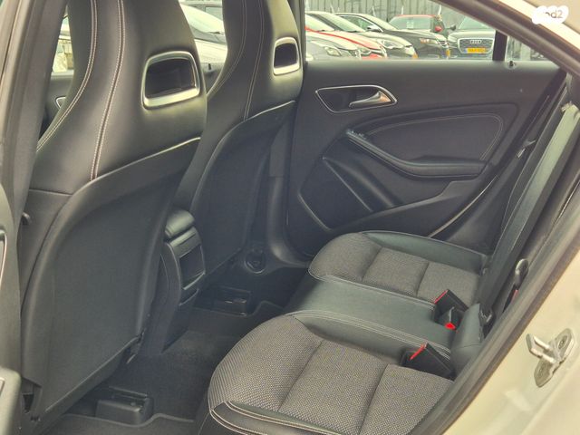 מרצדס-בנץ CLA