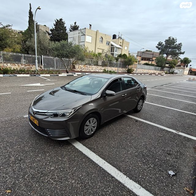 מודעת רכב טויוטה קורולה