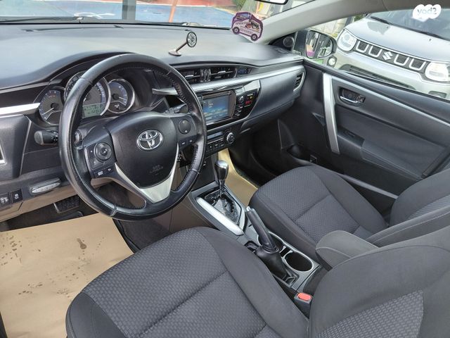 טויוטה קורולה