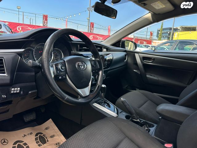 טויוטה קורולה