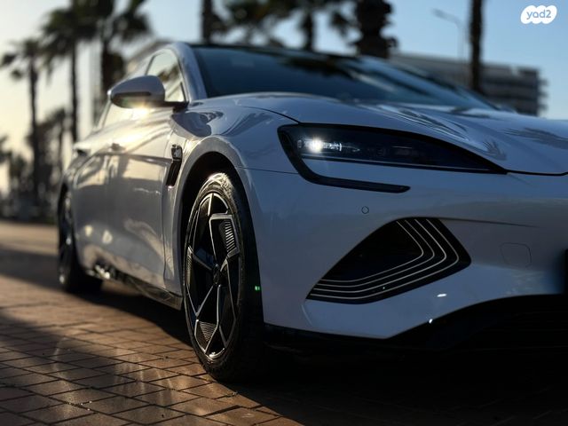 בי.ווי.די סיל