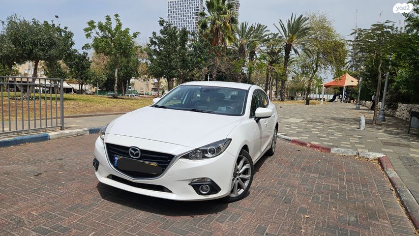 מודעת רכב מאזדה 3