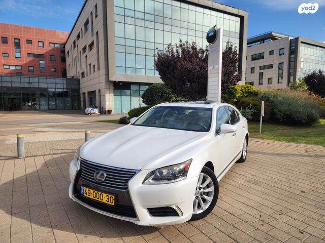 לקסוס LS