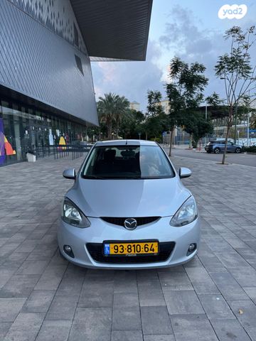 מודעת רכב מאזדה 2