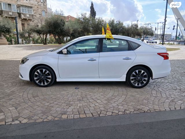 ניסאן סנטרה