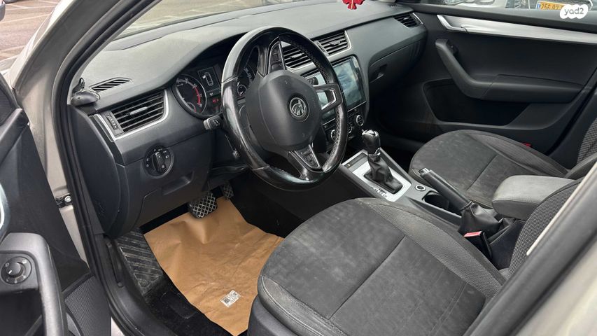 סקודה אוקטביה