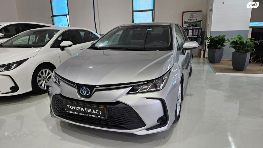 מודעת רכב טויוטה קורולה