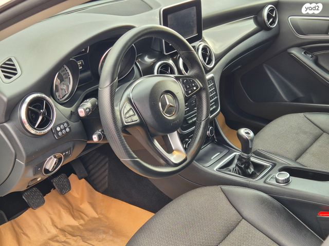 מרצדס-בנץ CLA