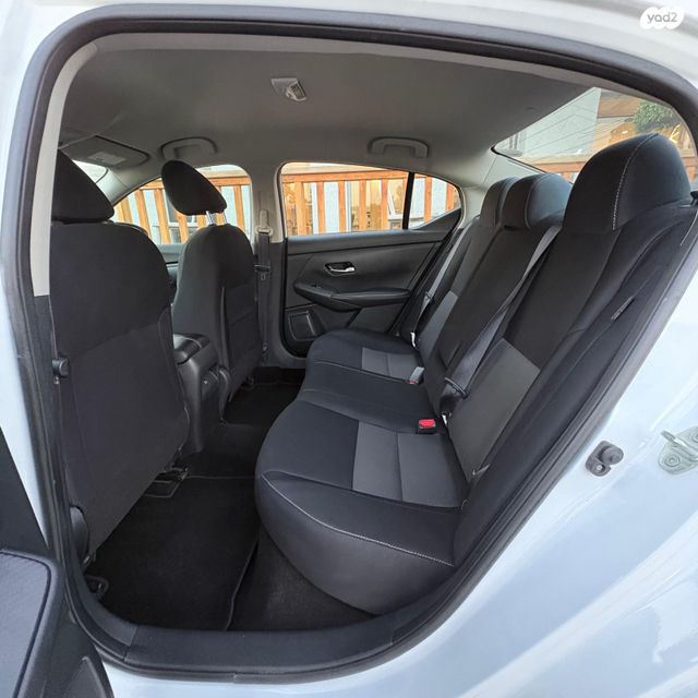 ניסאן סנטרה