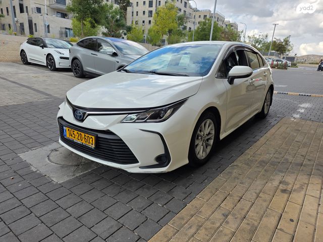 מודעת רכב טויוטה קורולה