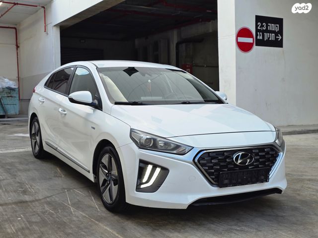 יונדאי איוניק