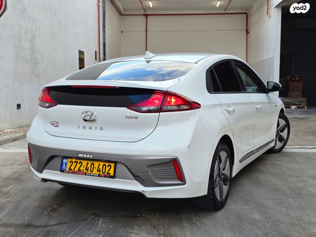 יונדאי איוניק