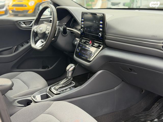 יונדאי איוניק