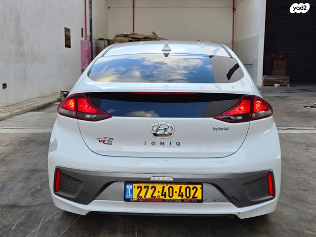 יונדאי איוניק