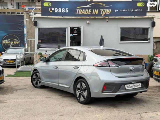 יונדאי איוניק