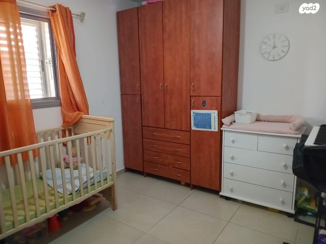 דירה, הקהילה 26, בצוותא, חריש