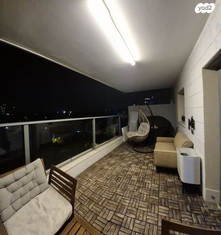 דירה, אריק איינשטיין 8, הרקפות, ראשון לציון